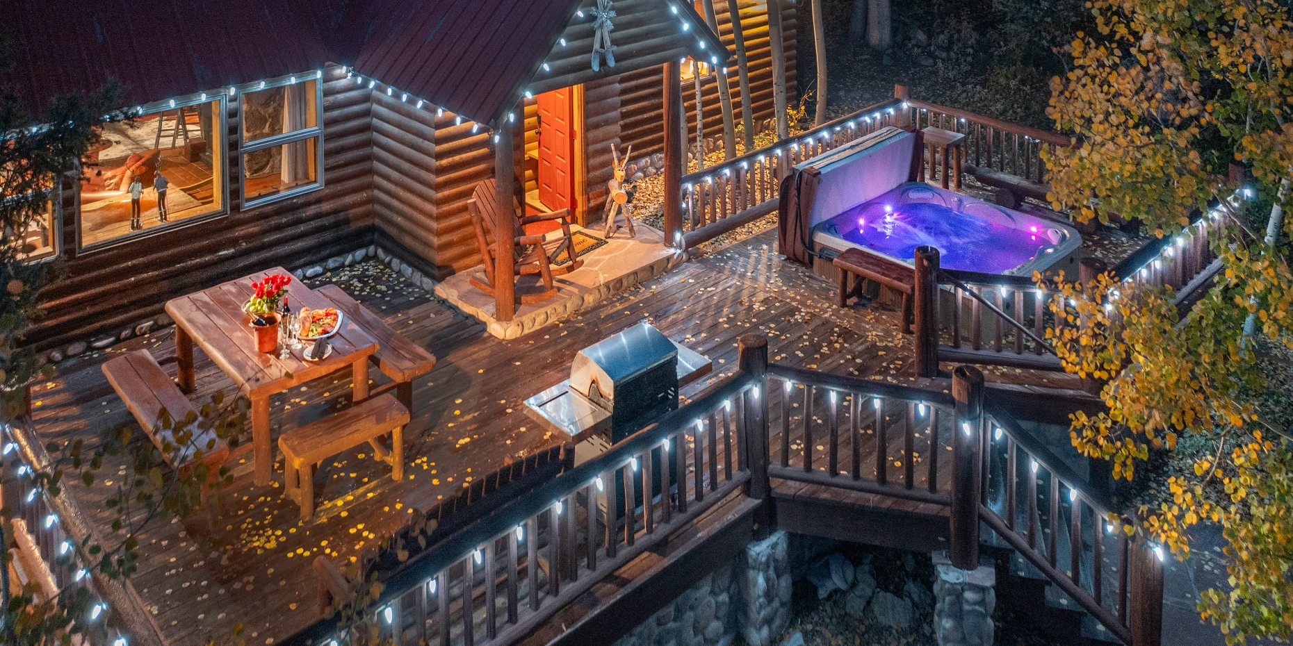 Taos Mountain Chalet deck and hot tub
