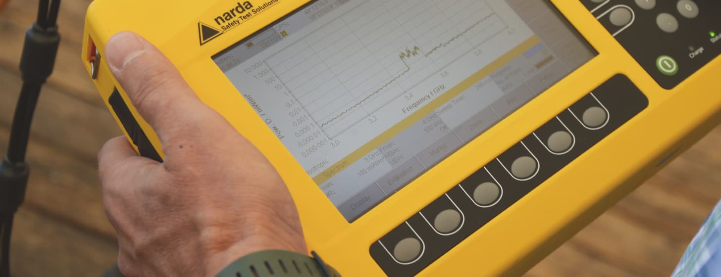 Mehr Mobilfunk, doch gleichbleibende „Handystrahlung“