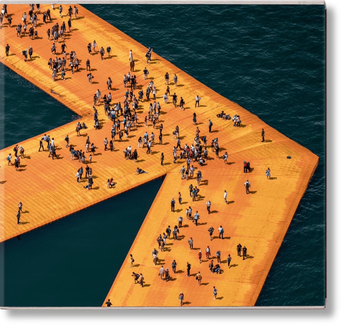 Christo And Jeanne Claude The Floating Piers Christo And Jeanne Claude The Floating Piers