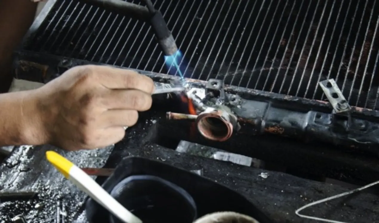 Radyatör Nedir? Araçlarda Radyatörün Görevi, Çalışma Prensibi ve Önemi | Otoparcasanblog