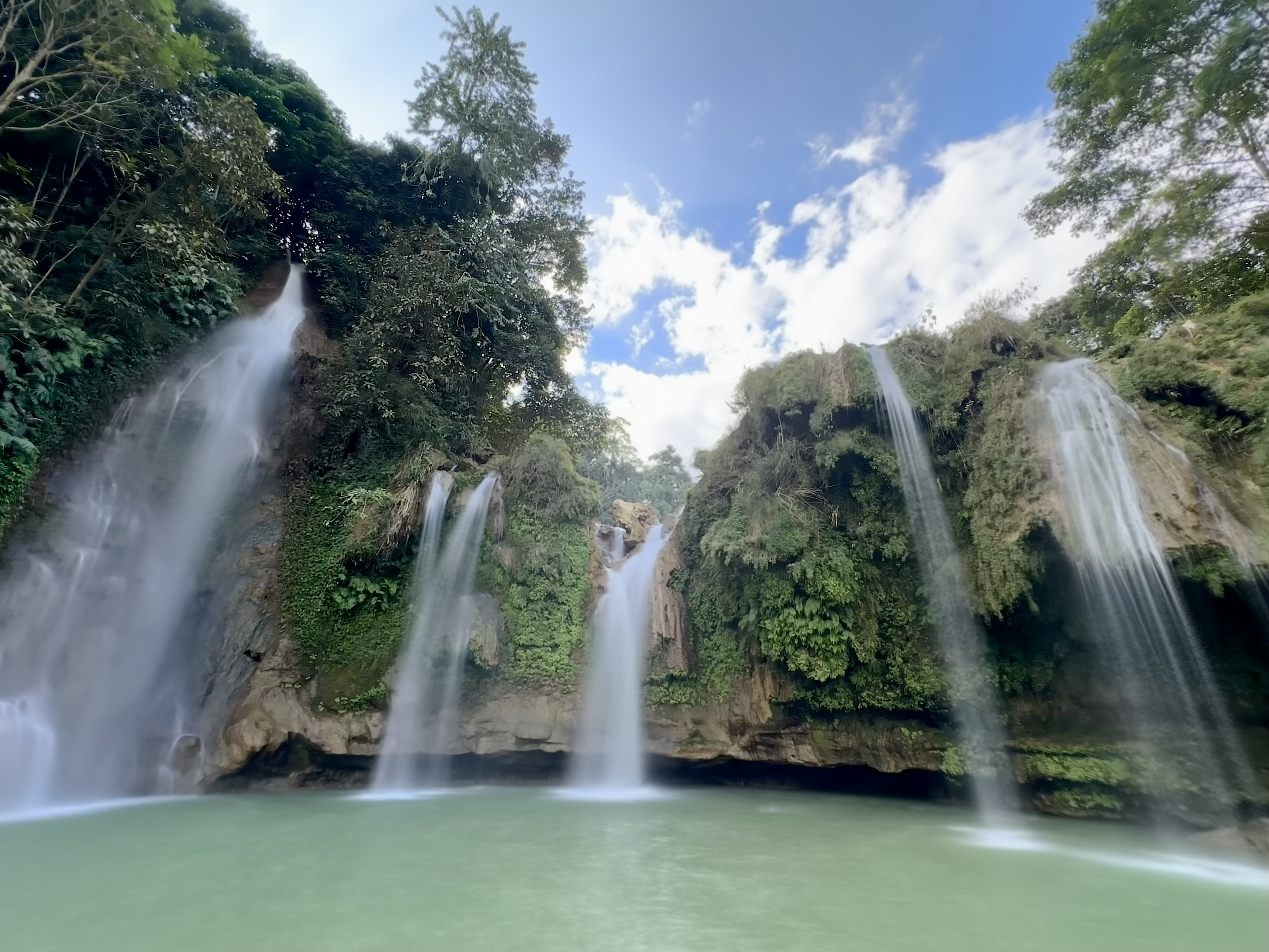 Cover image for Moc Chau