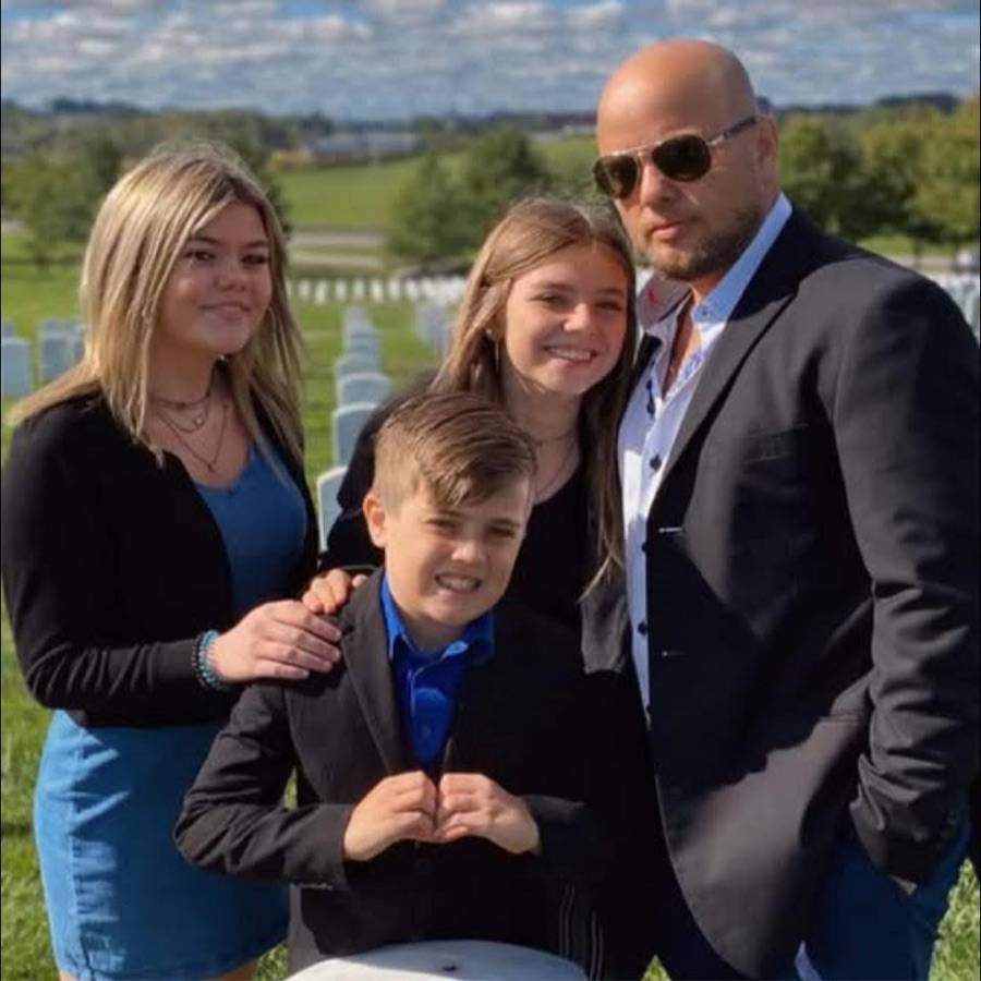 Image thumbnail of a tasker