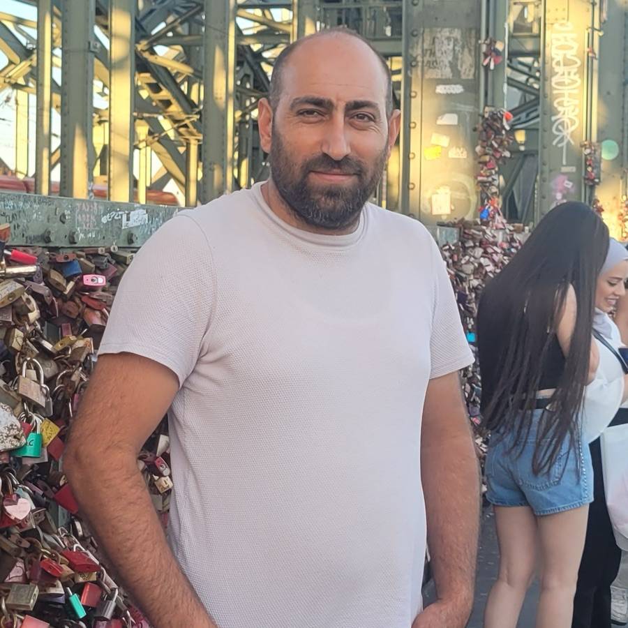 Image thumbnail of a tasker