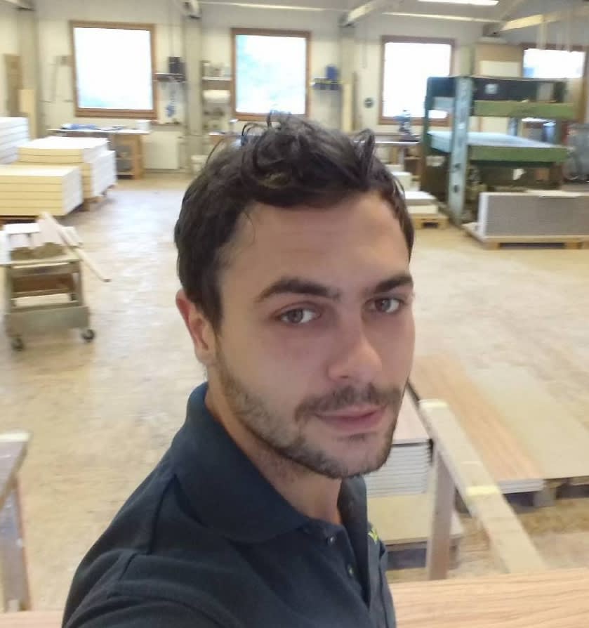 Image thumbnail of a tasker