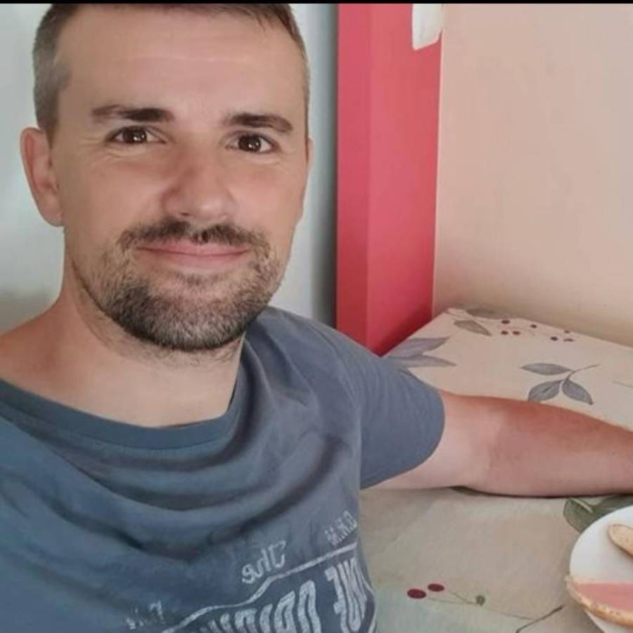 Image thumbnail of a tasker