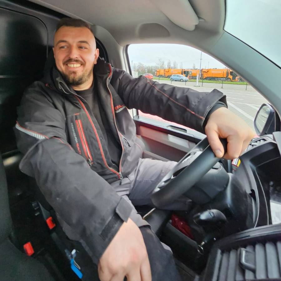 Image thumbnail of a tasker