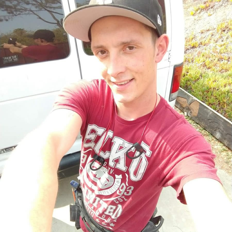 Image thumbnail of a tasker