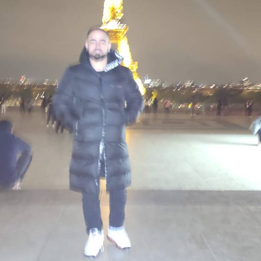 Image thumbnail of a tasker