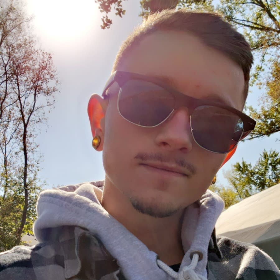 Image thumbnail of a tasker
