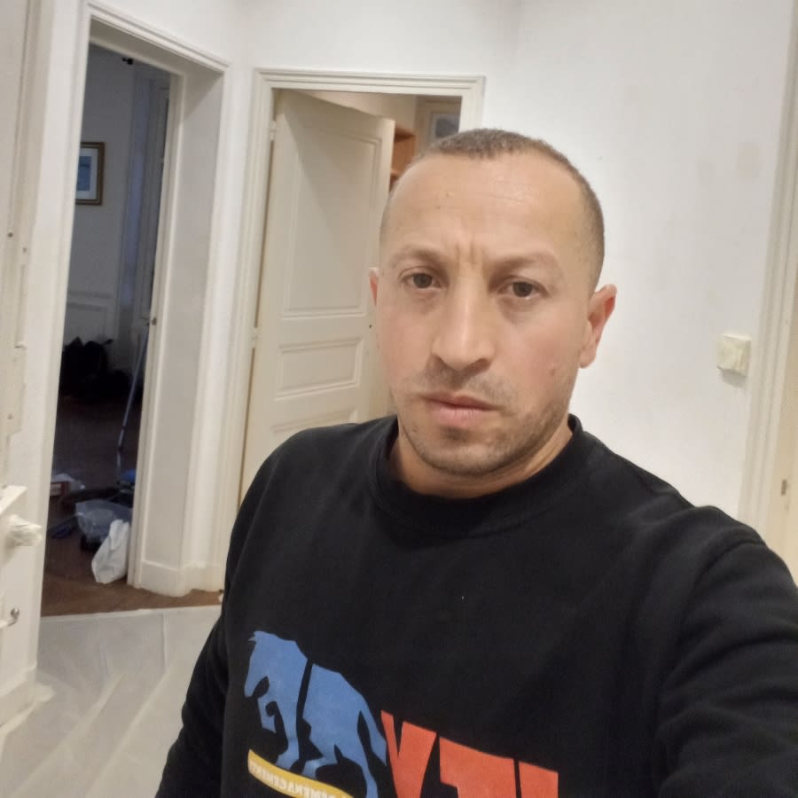 Image thumbnail of a tasker
