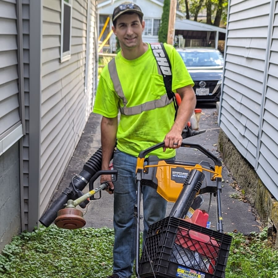 Image thumbnail of a tasker