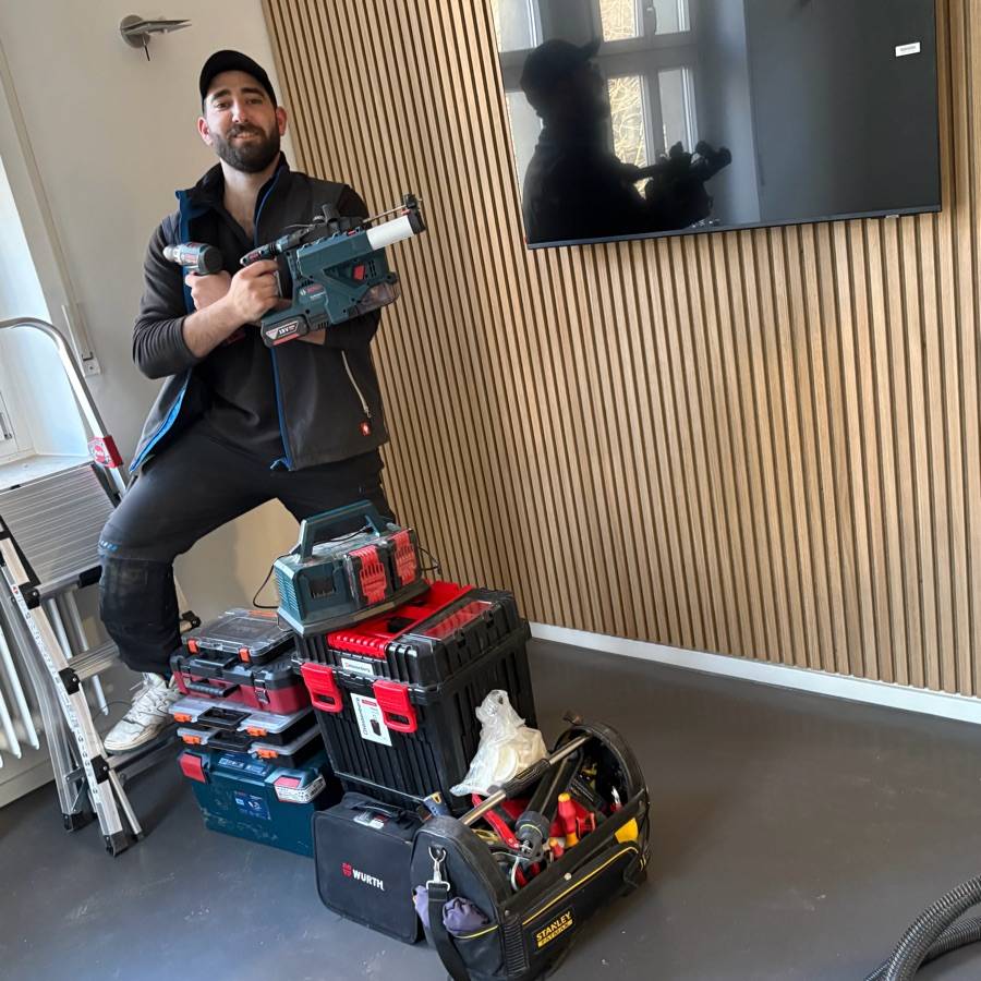 Image thumbnail of a tasker