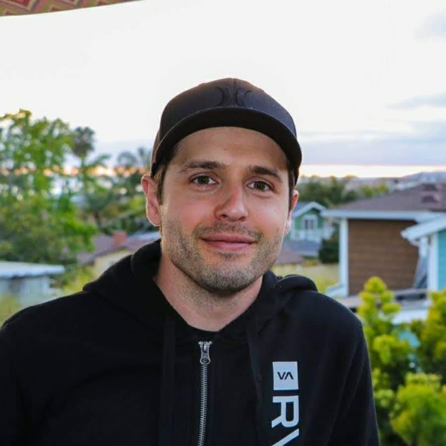 Image thumbnail of a tasker