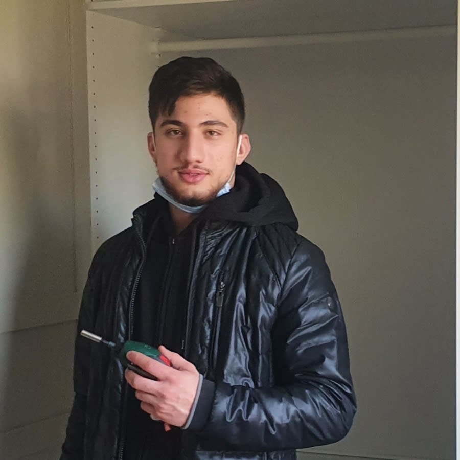 Image thumbnail of a tasker