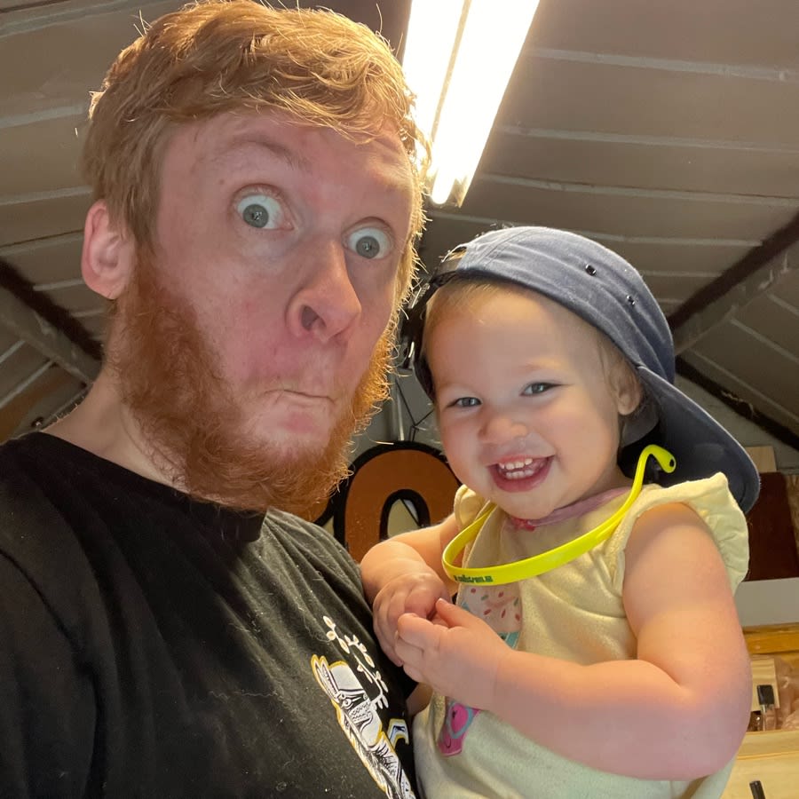 Image thumbnail of a tasker