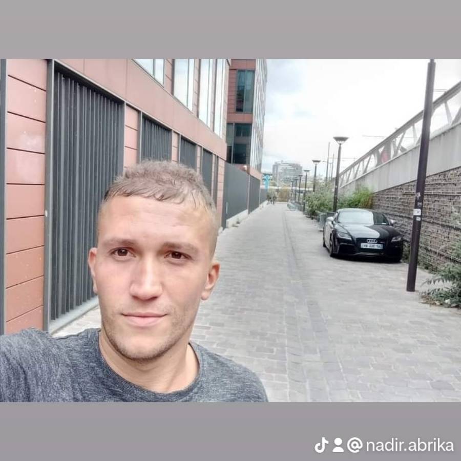 Image thumbnail of a tasker