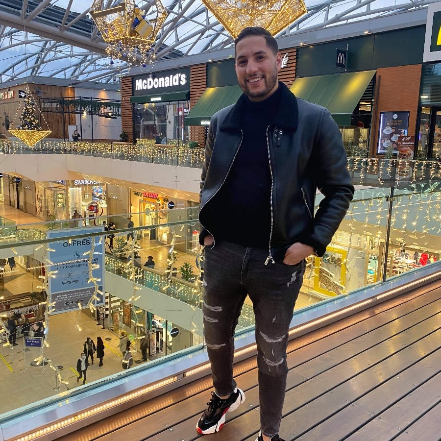 Image thumbnail of a tasker