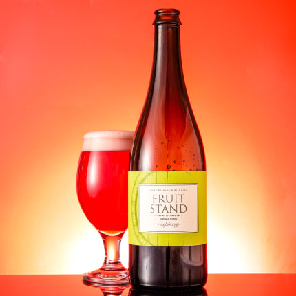 caseyBrewing&Blending_raspberryFruitStand