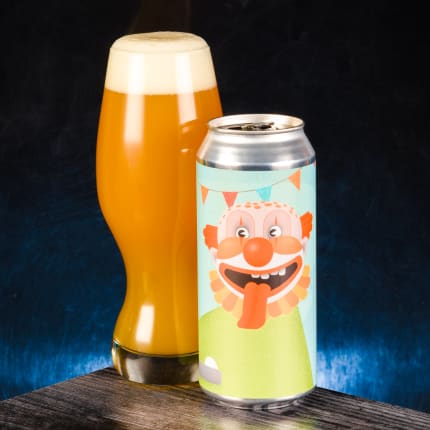 mortalisBrewingCompany_happyLearnedHowToPutt