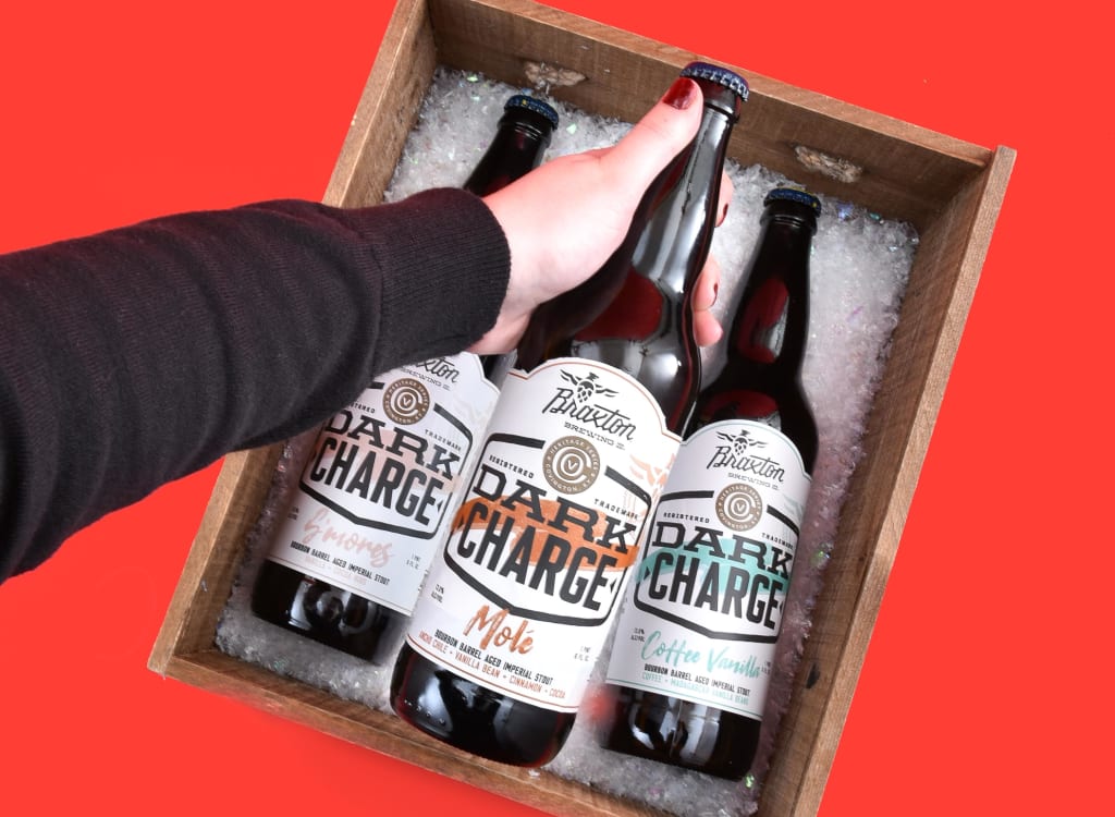 braxtonBrewingCompany_2020DarkCharge-BourbonBarrelAgedMole