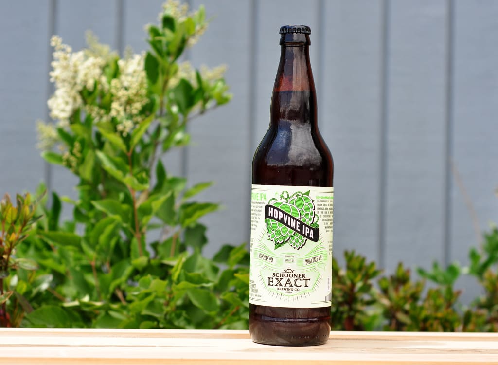 schoonerBrewing_hopvine