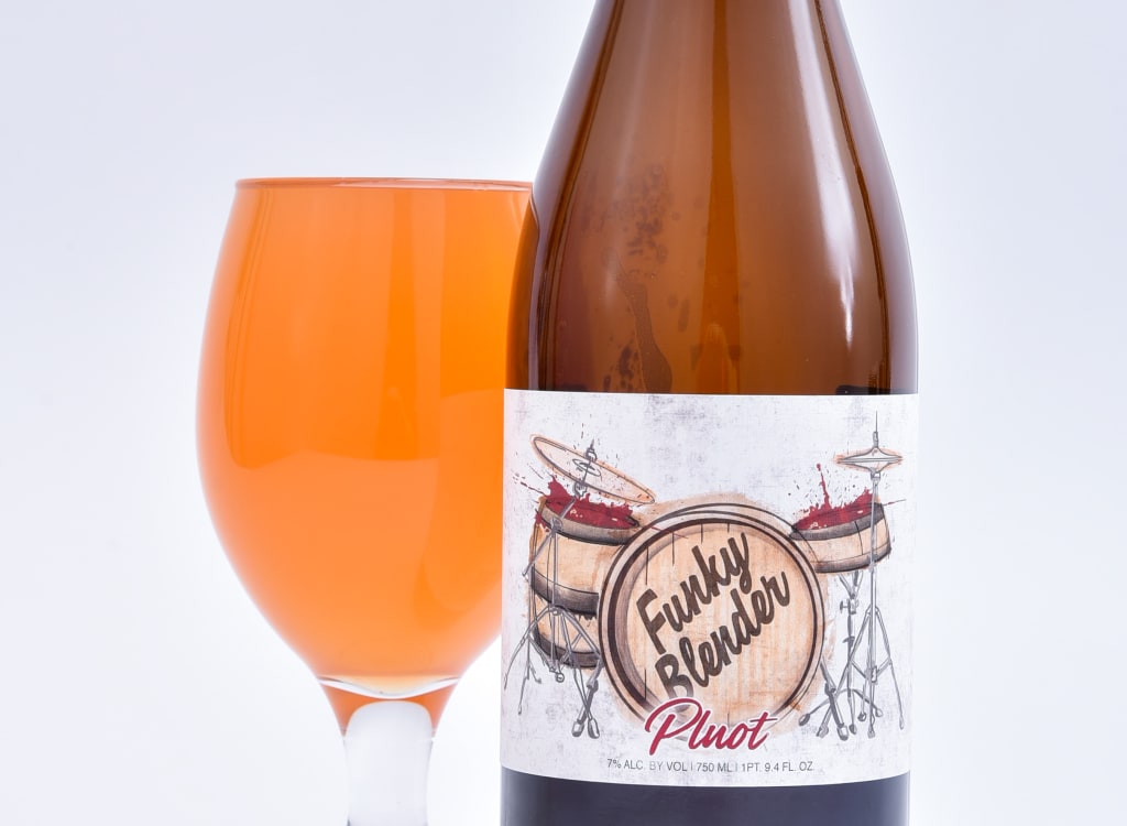 caseyBrewing&Blending_funkyBlender-Pluot