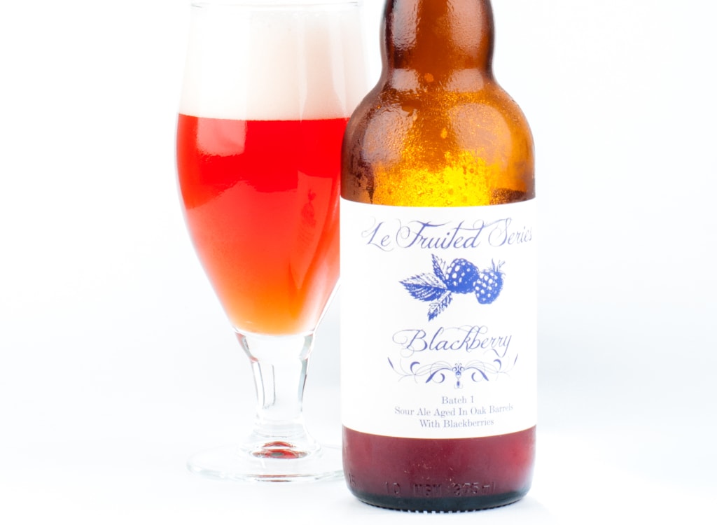 whiteRoosterFarmhouseBrewery_leFruitedSeriesBlackberry