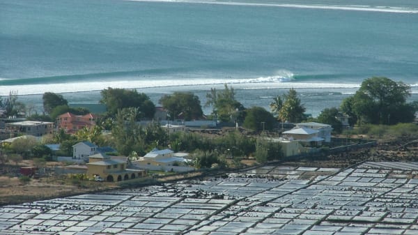 Tamarin bay surf spot www.media.livethelife.tv vh5spq