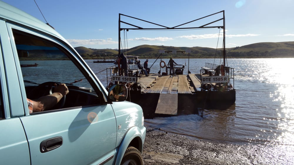 Pontoon across the kei river eastern cape 9261469238 o vnj6mg