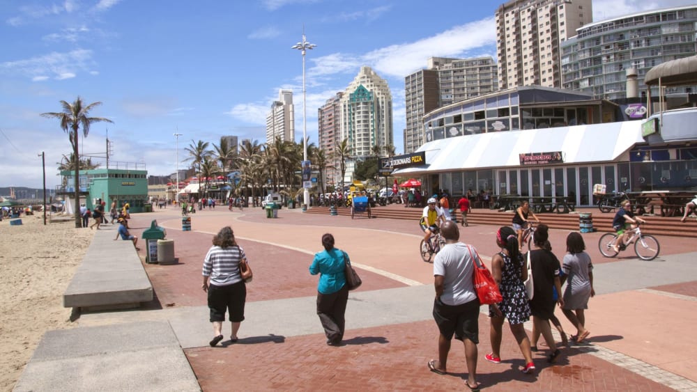 Golden mile beach front in durban h2d3sd