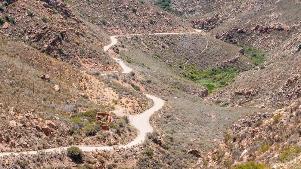 Swartberg pass declared national monument oudtshoorn grobler du pree su4zrr