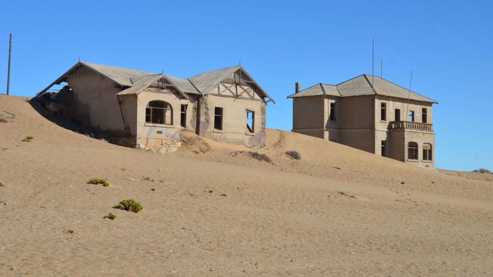 The ghost town of kolmanskop an old mining village kt5ln8