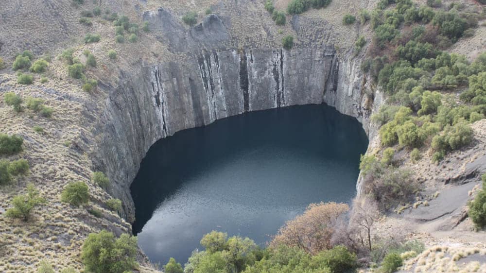 The big hole 7773611020 o pfhatk