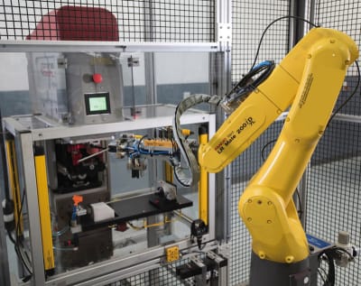 Robotic solutions for manufacturing of medical devices