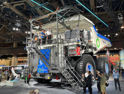 Liebherr Reveals Towering Battery-Electric Haul Truck - Mobility