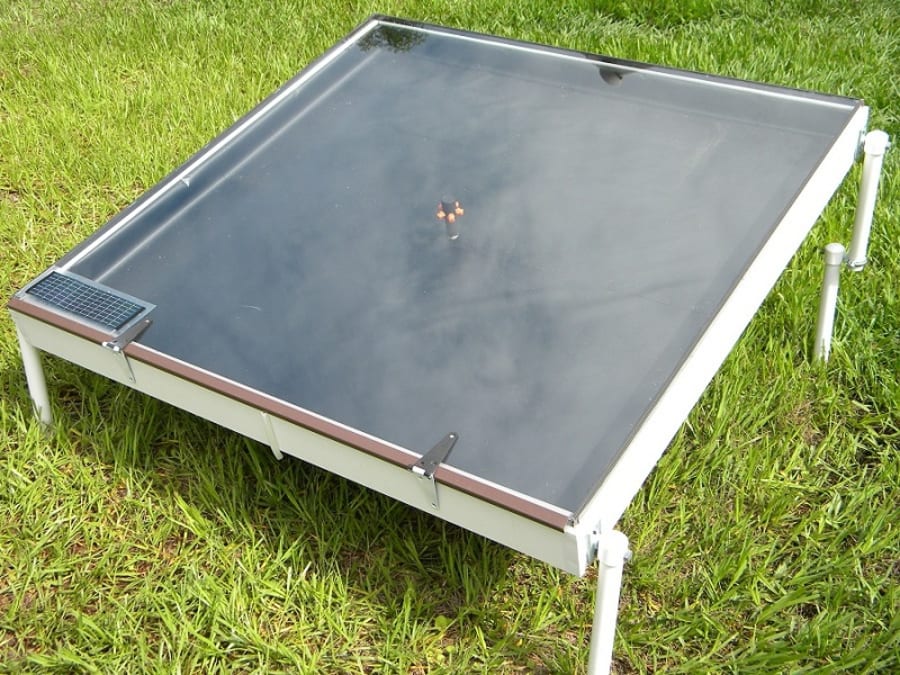 Solar Water Distiller Using Spray Flash Evaporation