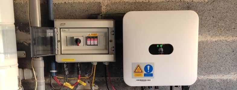 Wall-Mounted Residential Solar Power Inverter