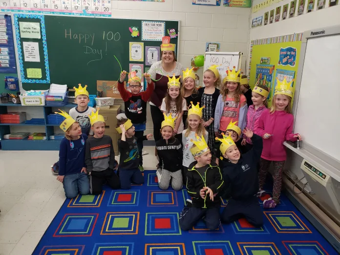 Grade 1 Students are celebrating 100 Day together.