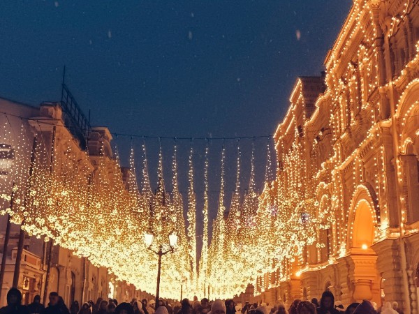 Фотопрогулка: «Новогоднее чудо в сердце Москвы»