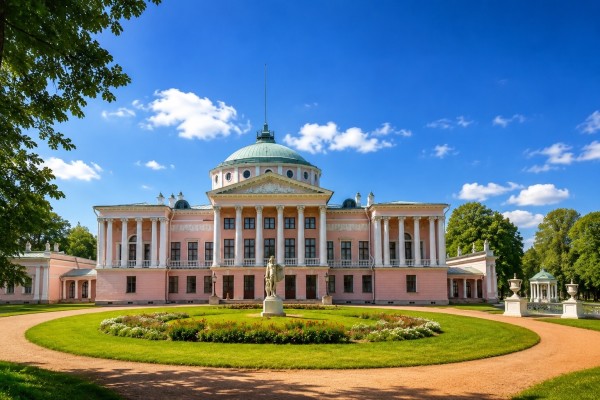 В гостях у графа Шереметева (усадьба «Останкино»)