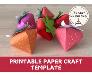 Make your own 3D strawberry paper toys, craft activity