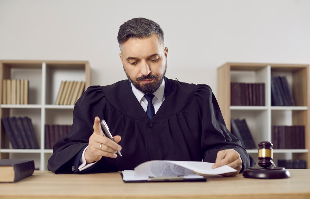 How To Become A Judge - Degreechoices.com