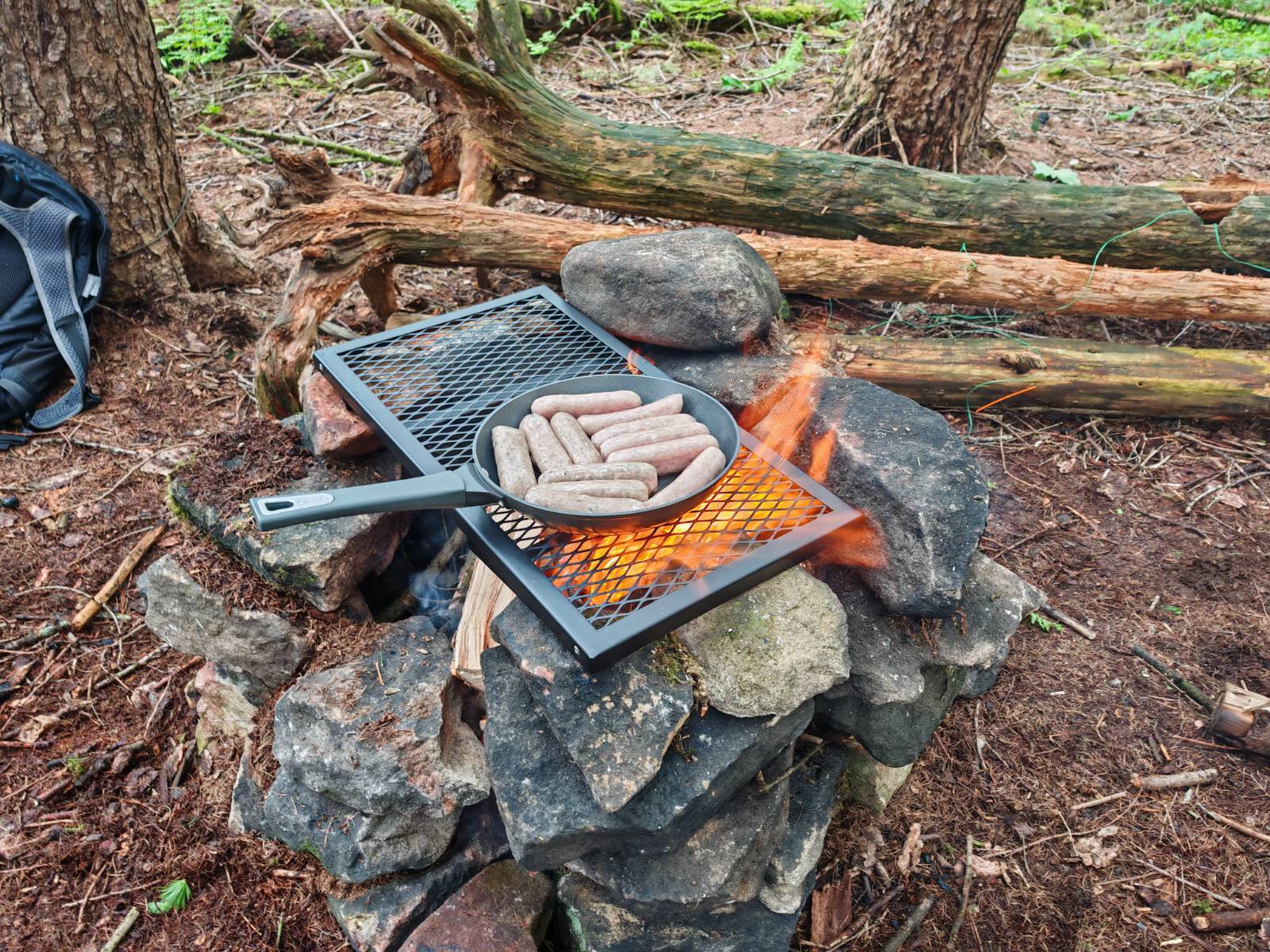 Campfire survival and cooking