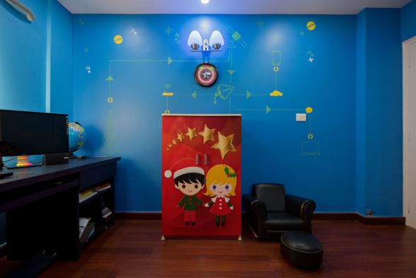 Nursery/Kid’s room Homzinterio 