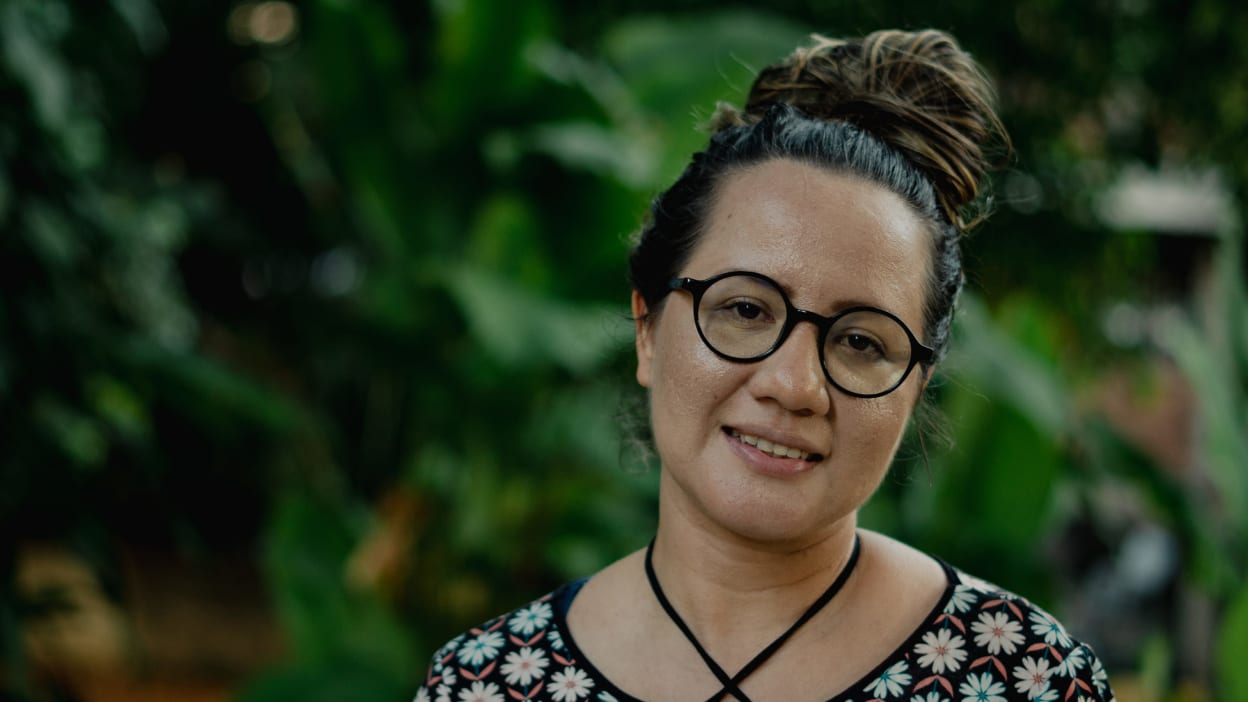 Géssica Dias runs the Clean River, Healthy City (Rio Limpo Cidade Saudável) campaign in Recife, Brazil, where plastic pollution regularly causes the river to flood. Image: Mocah Films / Tearfund