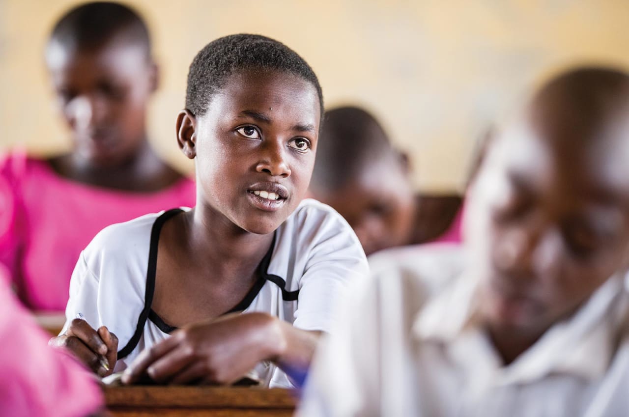 Promoting girls’ education can be an effective approach to ending FGM/C. Photo: Richard Hanson/Tearfund