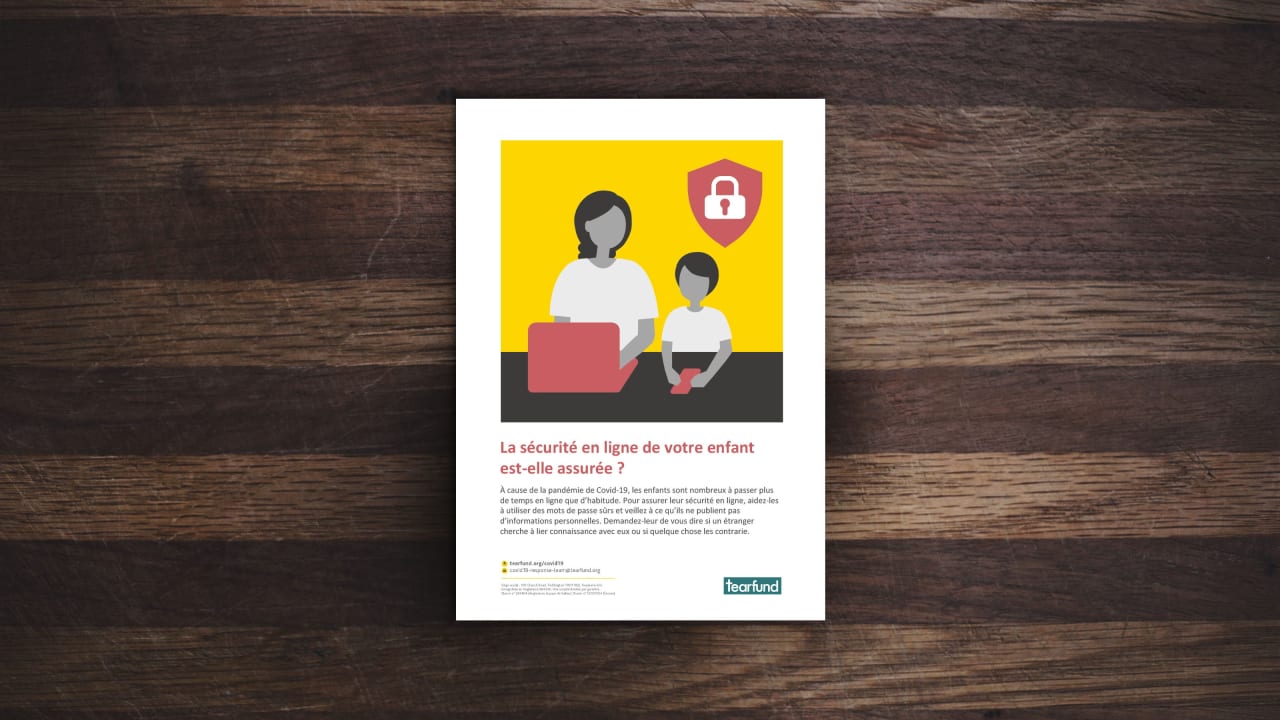 Poster pour aider les parents à assurer la sécurité de leurs enfants sur l’internet