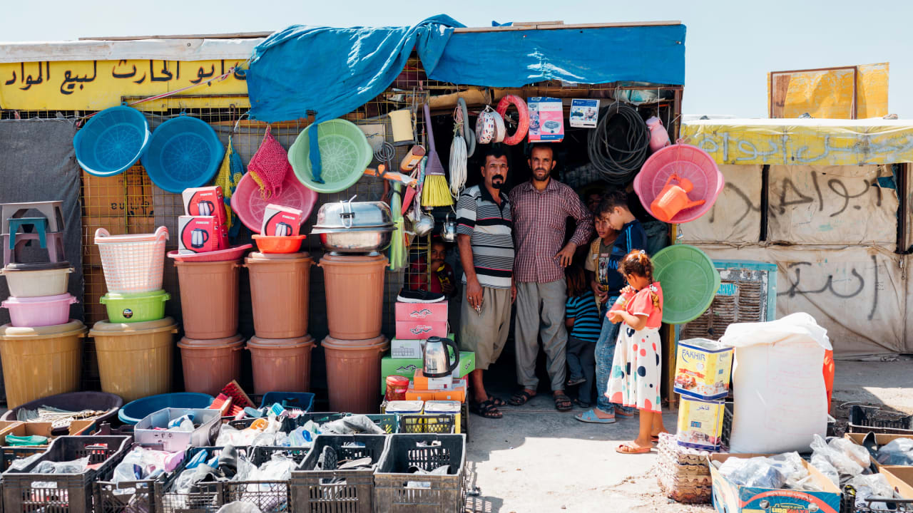 Despite great hardship, Iraqi people are determined to continue their lives and build a better future.