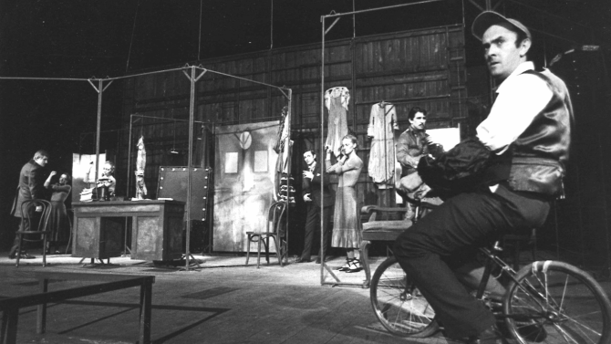 Z kroniki Teatru Wybrzeże - odcinek 44