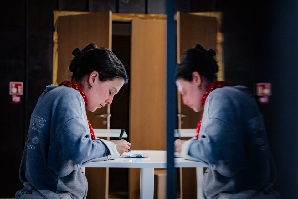 Próba spektaklu SPRAWA DAVIDA FRANKFURTERA, na zdjęciu Karolina Kowalska, fot. Mateusz Dąbrowski